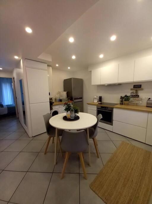 Superbe Appartement Moderne En Rez-De-Chaussee Ozoir-la-Ferrière Eksteriør billede